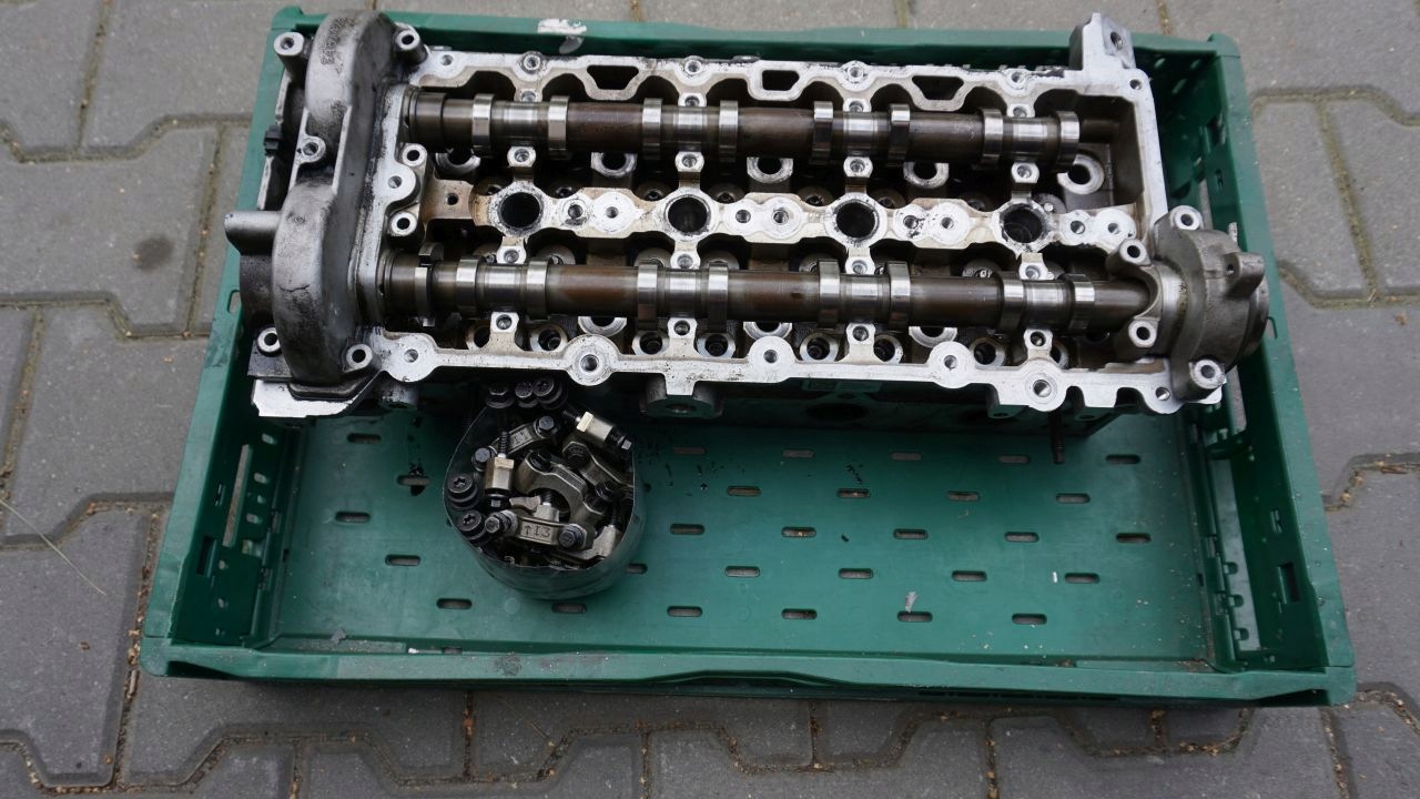 VOLVO V40 S60 XC60 2.0 D3 D4 - complete head.