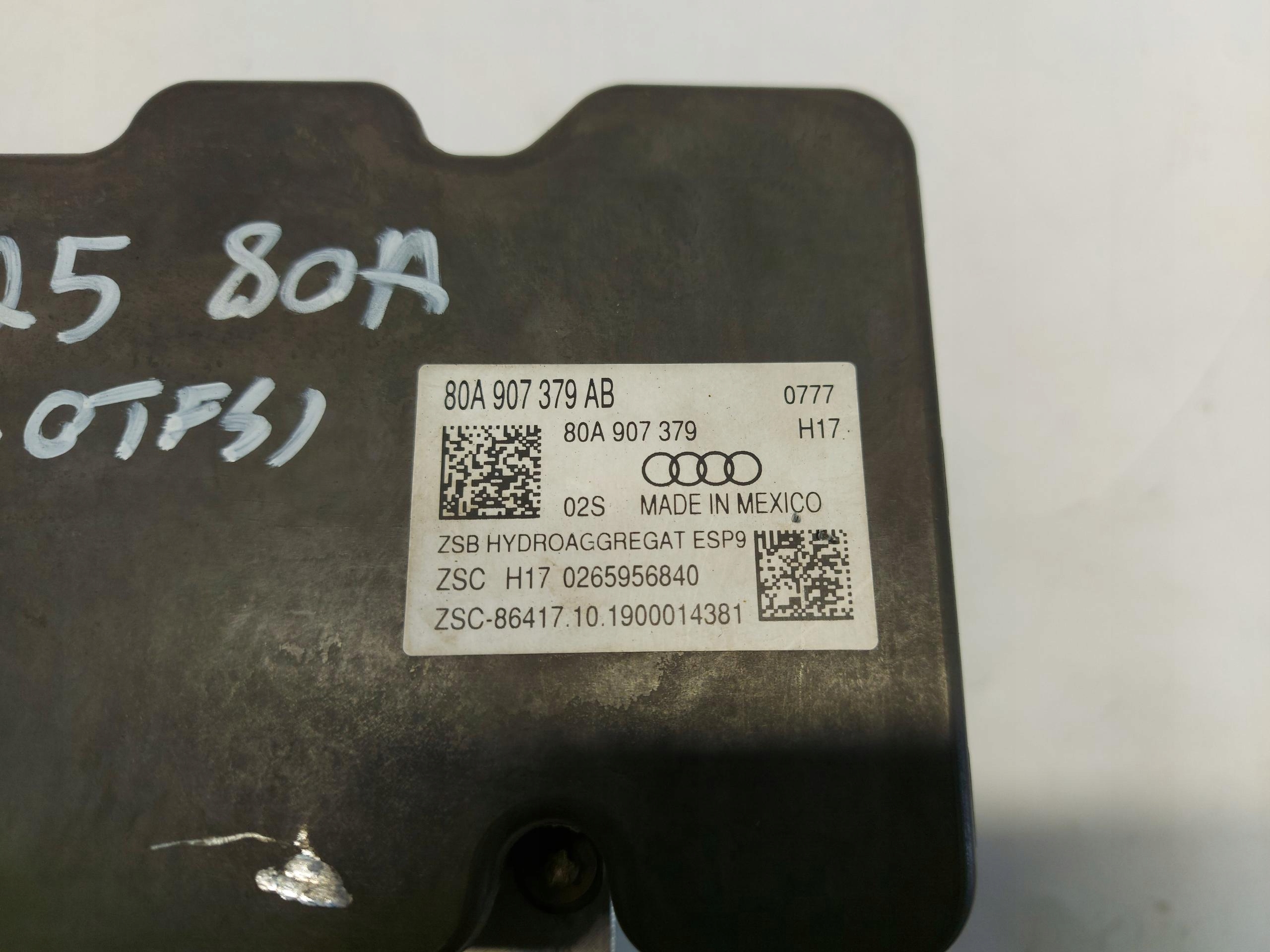 Audi Q5 80A 45 TFS pump control unit abs abs-u 2.0 tfsi 80a907379ab