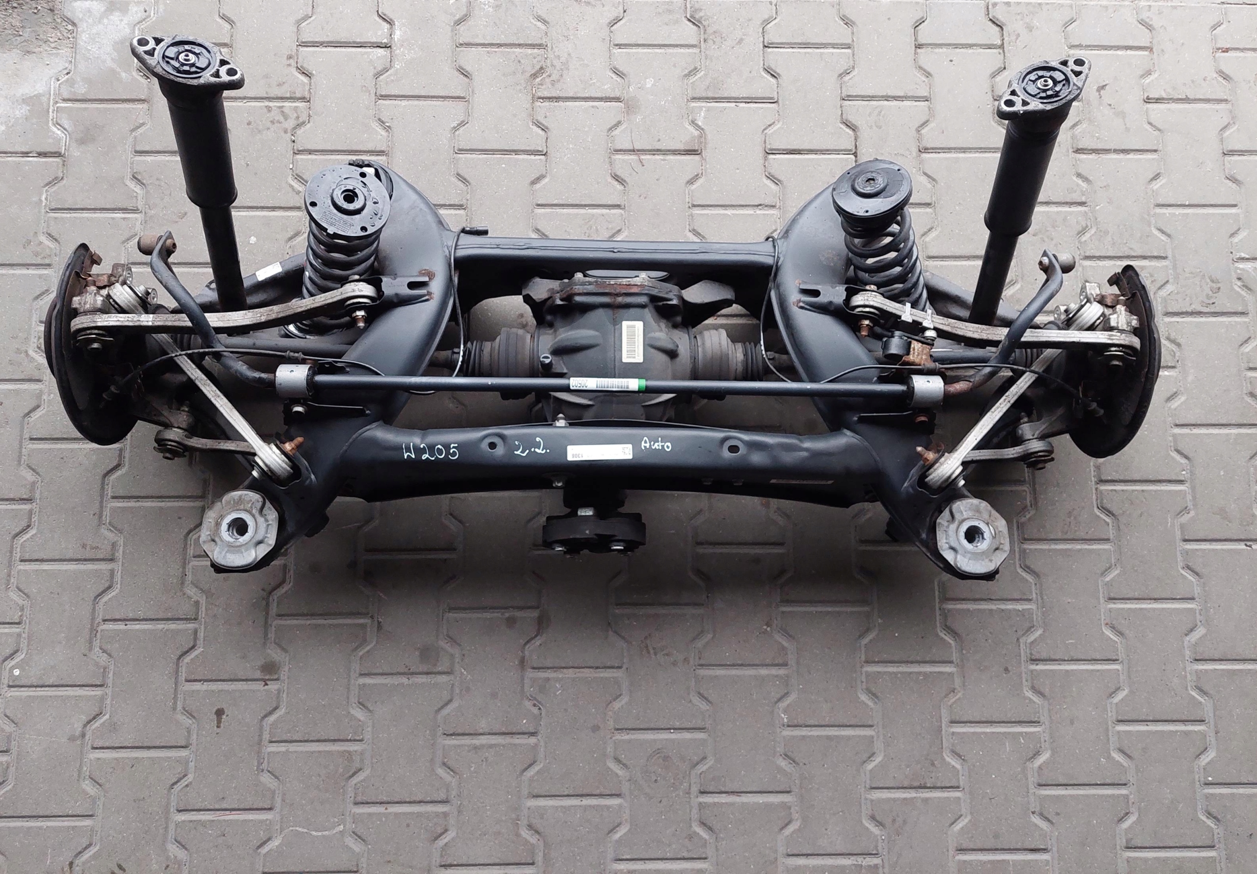 Achsträger heck hinten Achsträger Differential MERCEDES C 300 W205 2.2 D CDI HYBRID