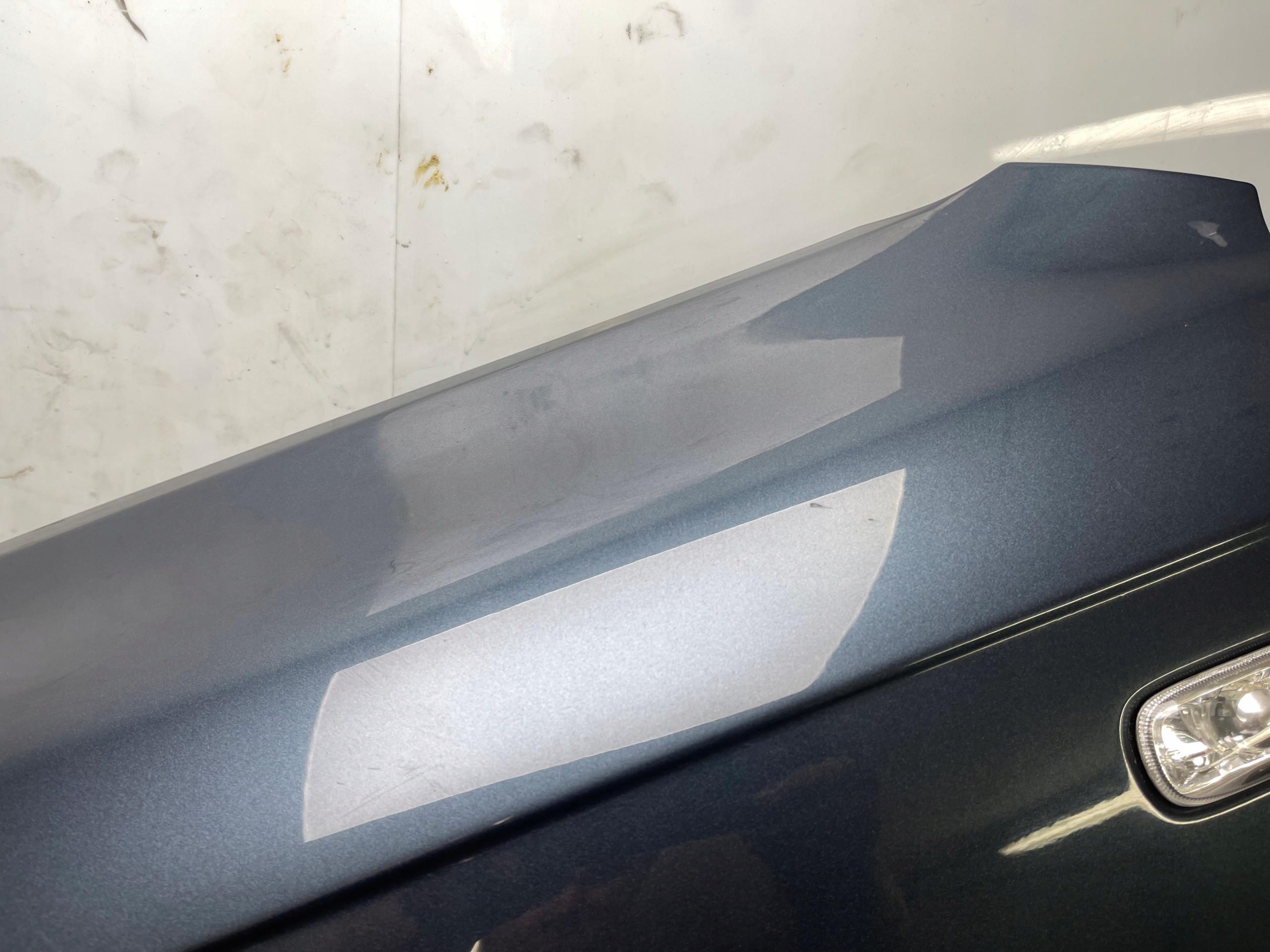 fender left front front AUDI A6 C6 2004R- LZ7R