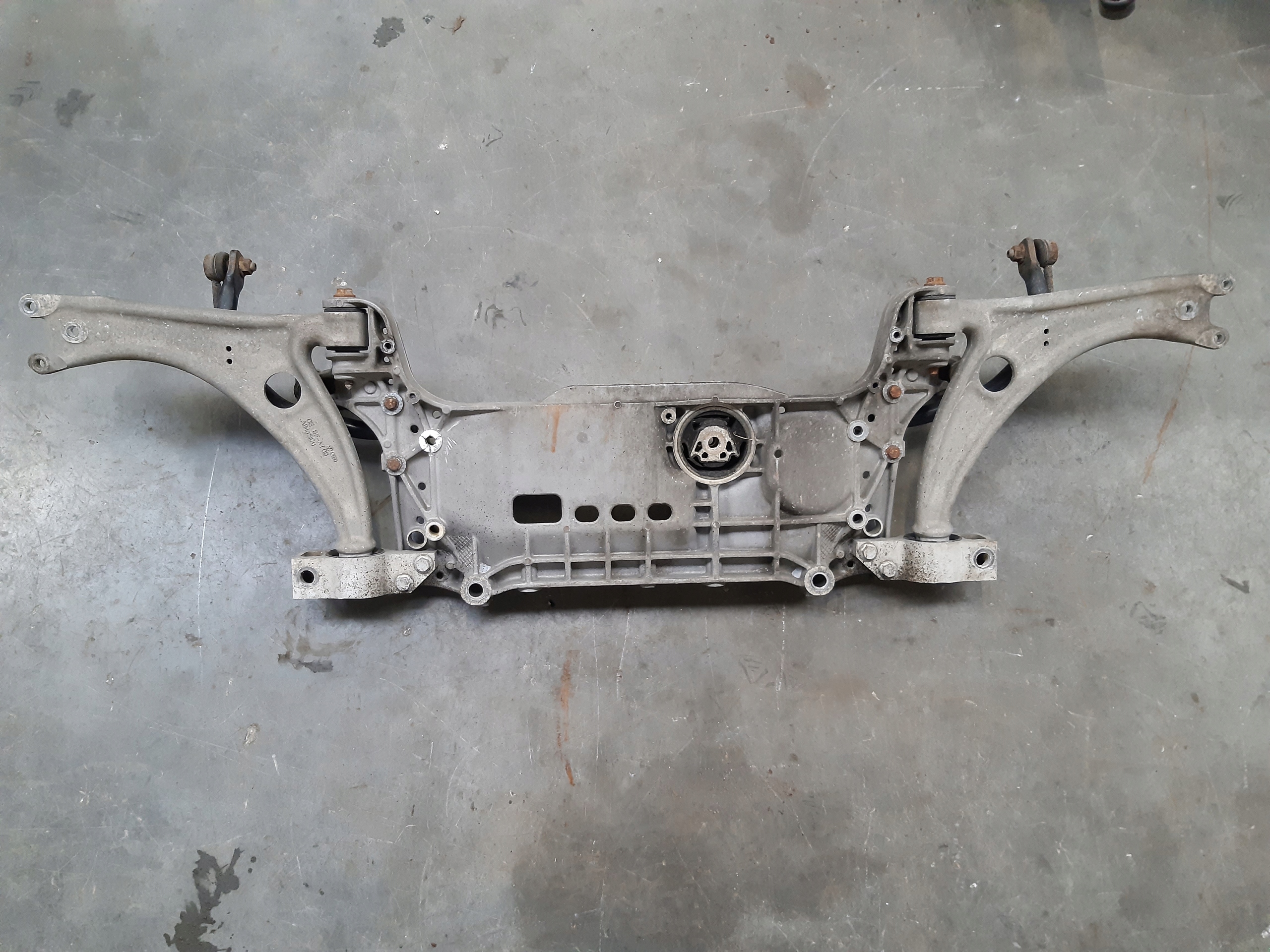 axle beam front kpl 3C0199369H VW Tiguan