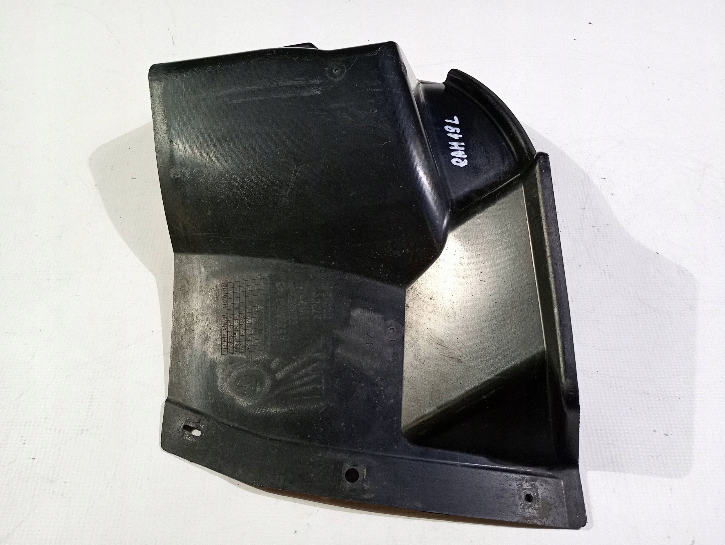 mudguard front front left original Dodge RAM 1500 2019