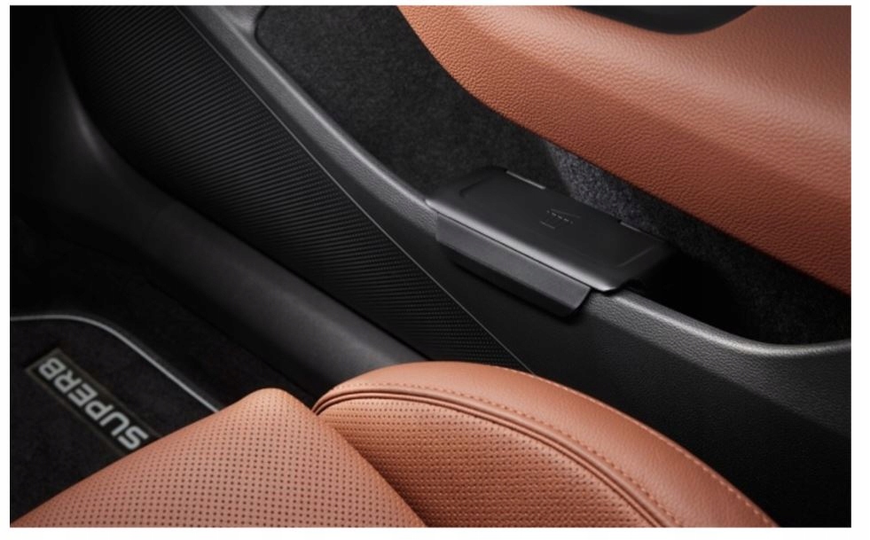 Pojemnik na śmieci czarny 3P0061107 SKODA SUPERB IV Nowy Oryginalny Numer katalogowy części 3P0061107