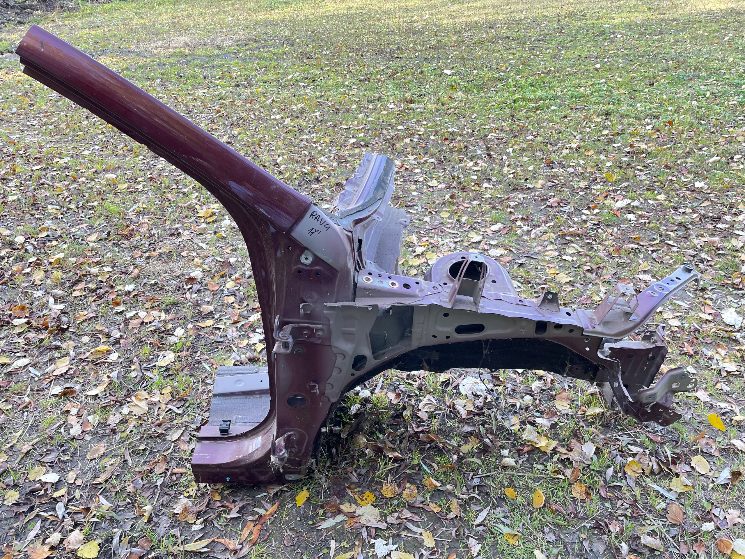 TOYOTA RAV4 IV ĆWIARTKA PODŁUŻNICA PRÓG SŁUPEK 17