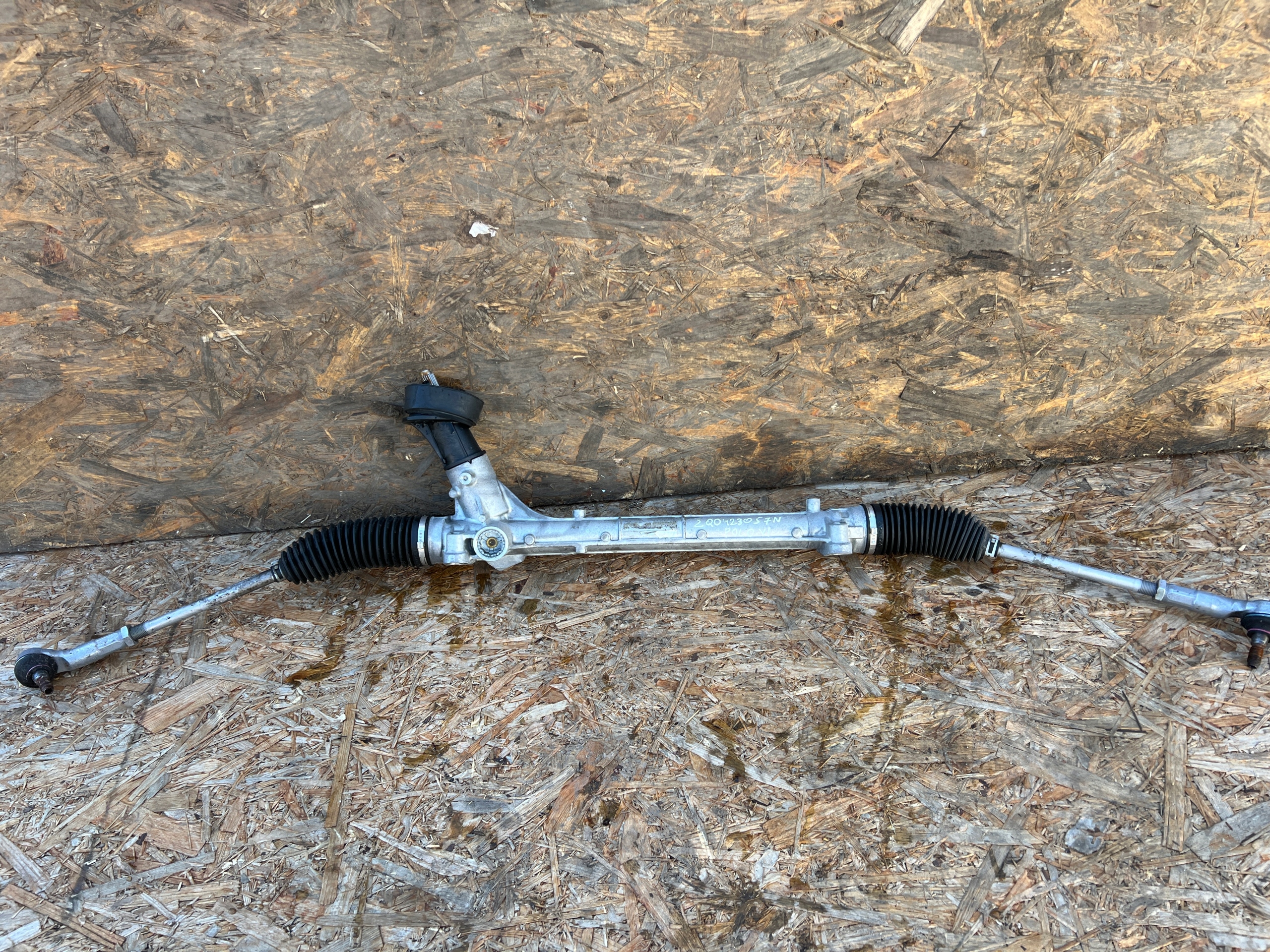 Boîter direction Boîter direction VW T-CROSS AUDI A1 II 2Q1423057N