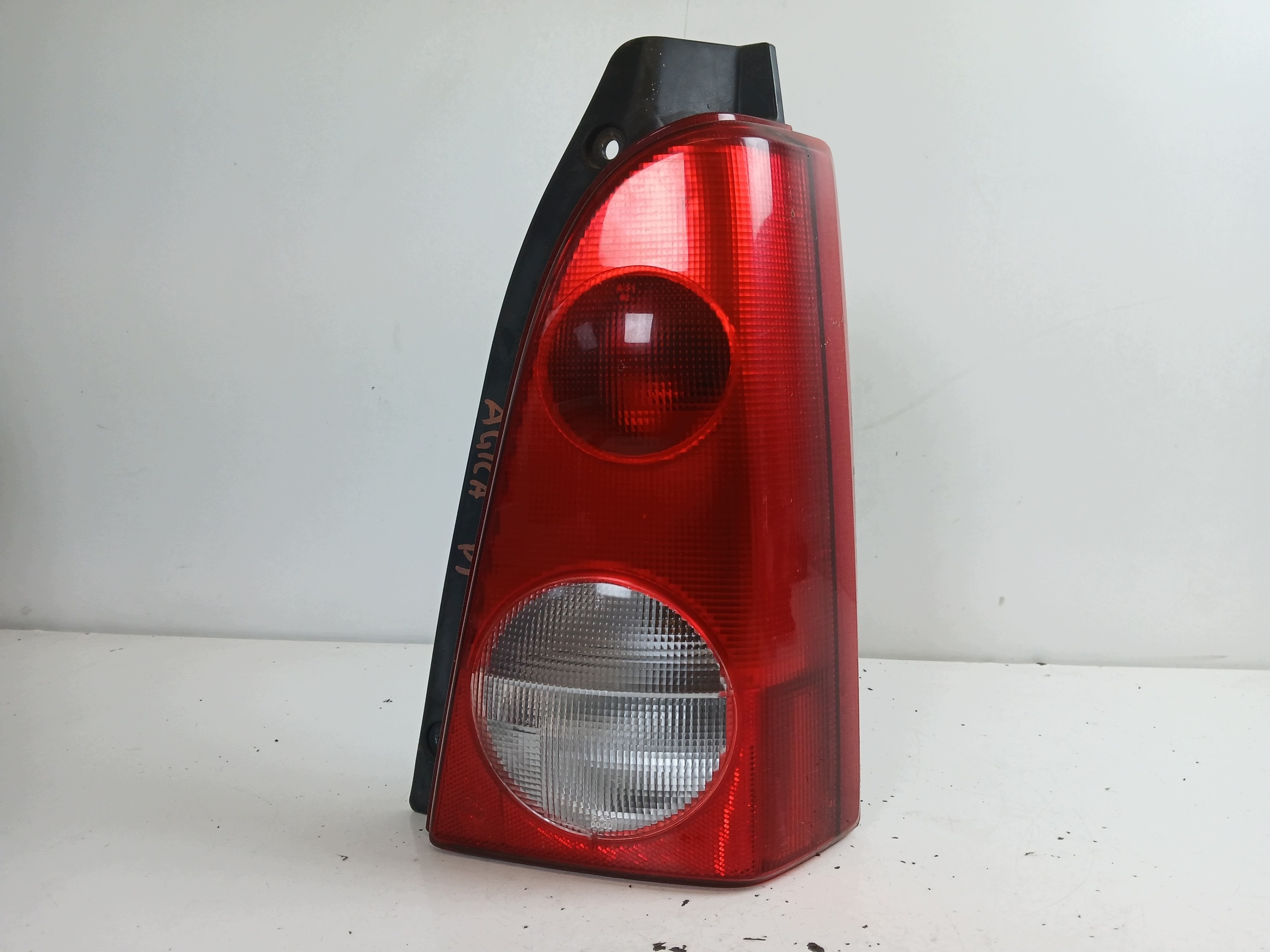 OPEL AGILA A light right rear part