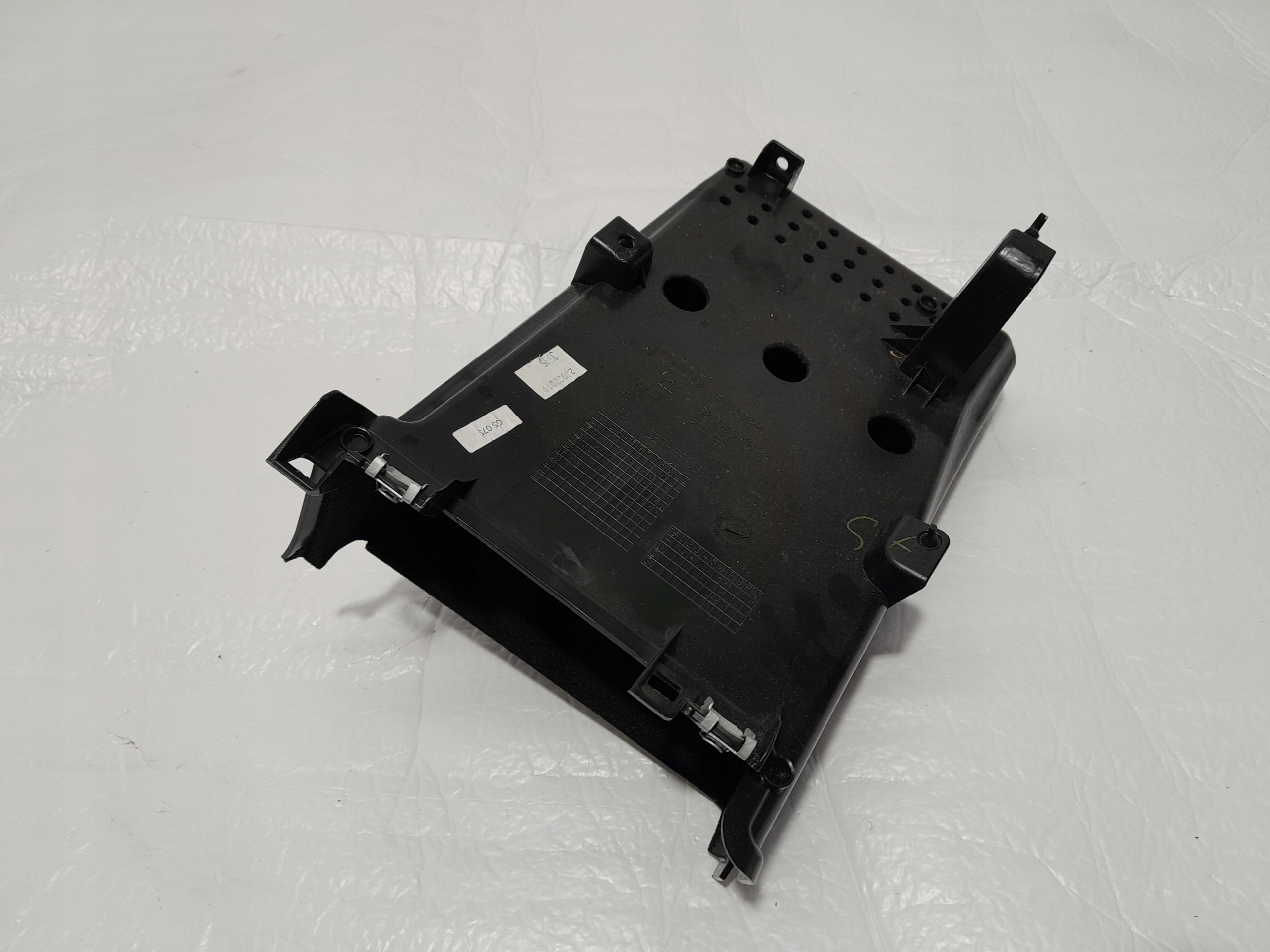 AUDI A4 A5 F5 8W passenger compartment plato driver´s 8W1857925