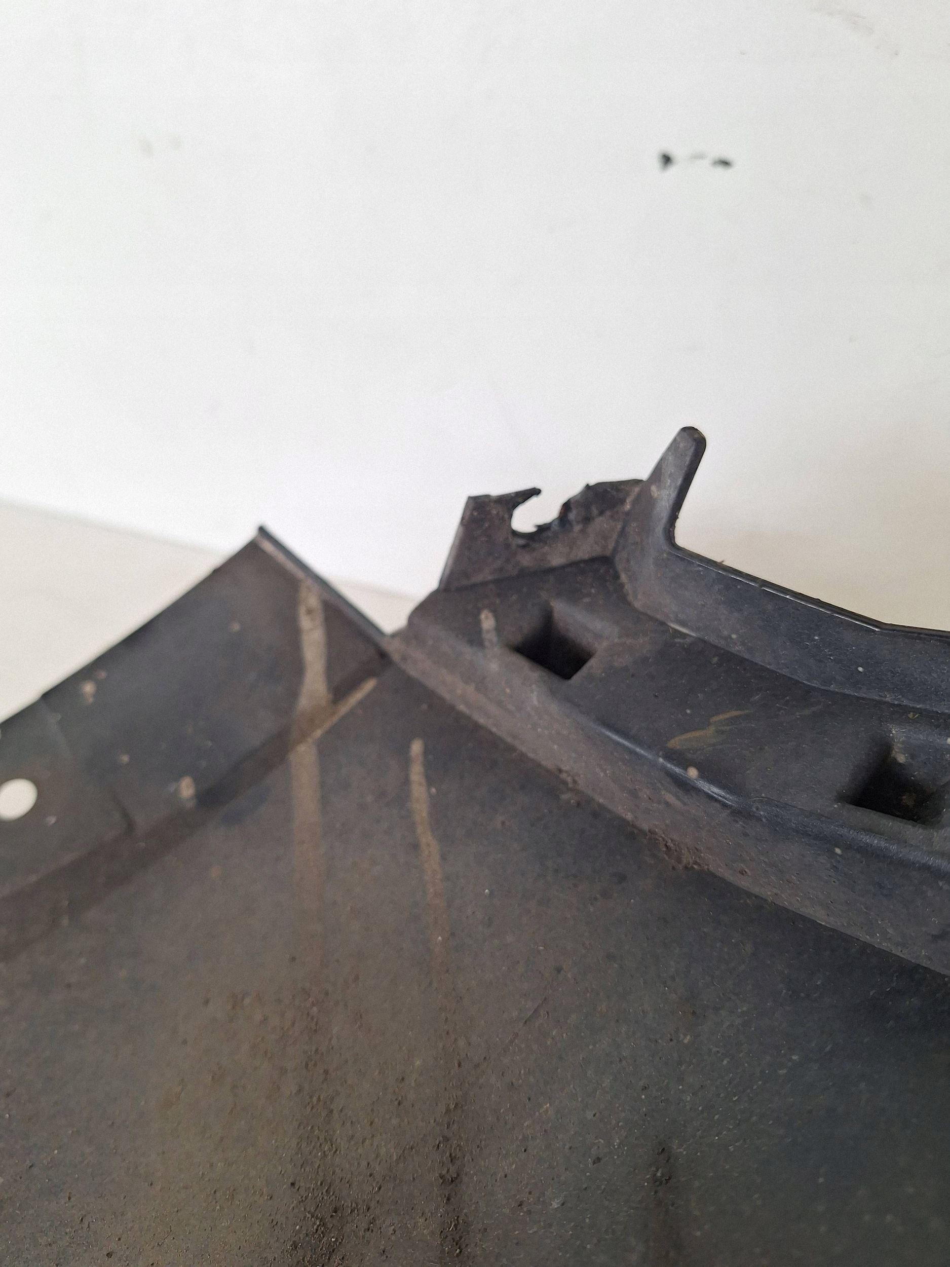RENAULT CAPTUR e 13-17 parafango Destra