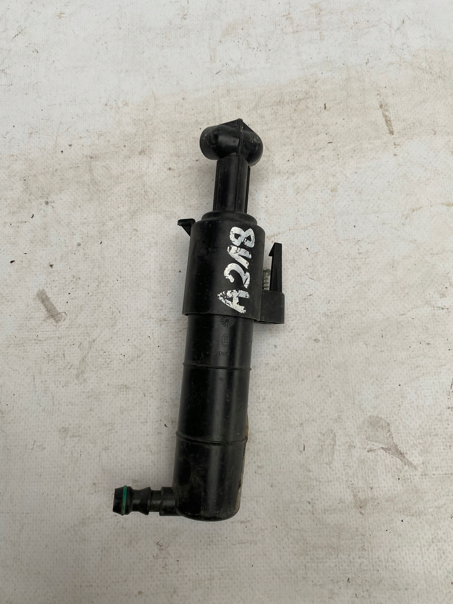 MERCEDES W218 washer REFLEKTORA lights right
