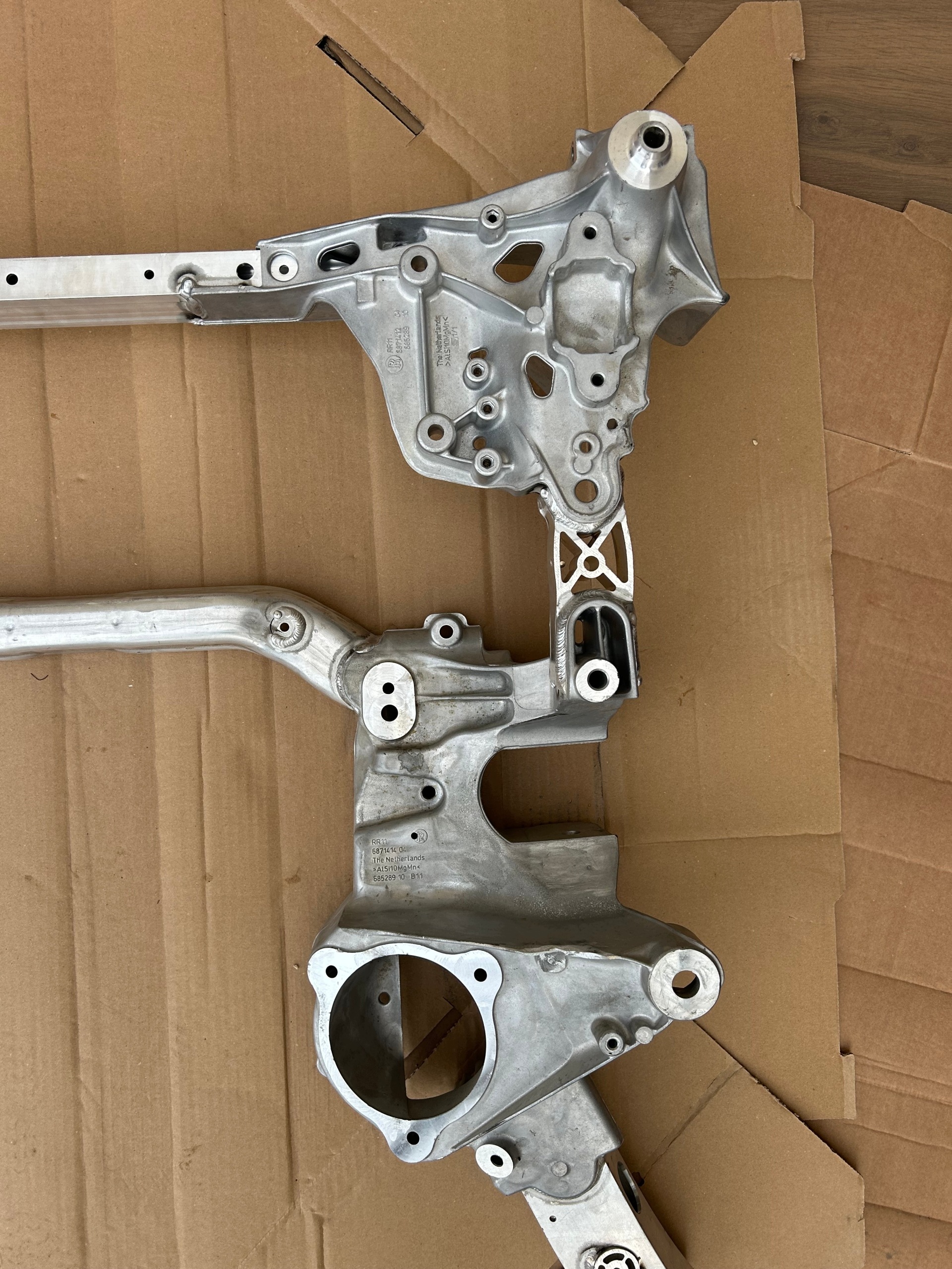 Rolls Royce Phantom RR11, Cullinan RR31, Ghost RR21 axle beam subframe below engine