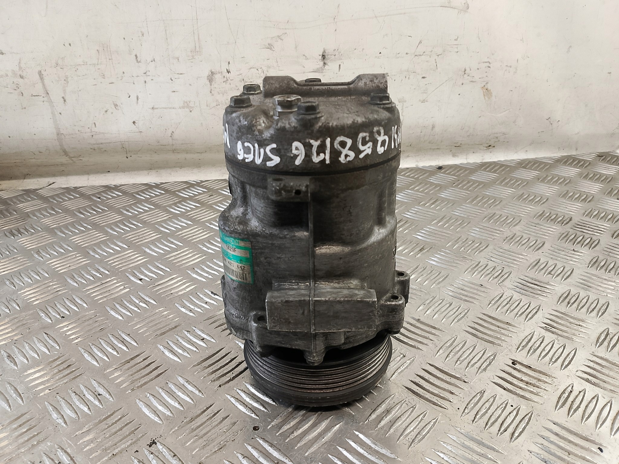 compressor compressor; of the air conditioning OPEL MERIVA A 1.7 CDTI 24421642