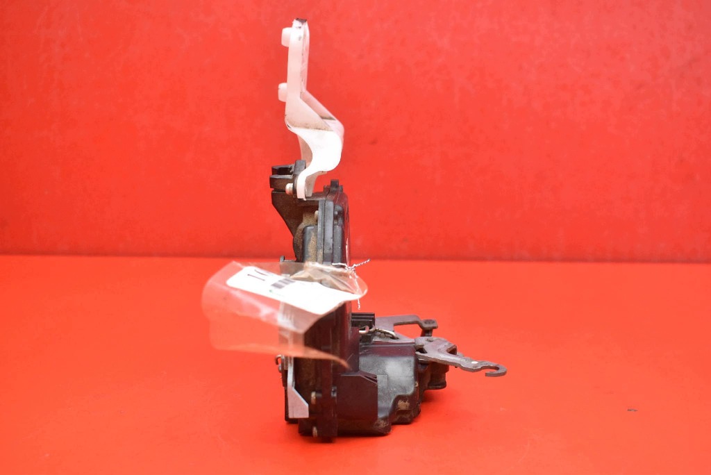 lock door right front front EU 3D1837016AQ VW CADDY 3 III 2K LIFT 10-15