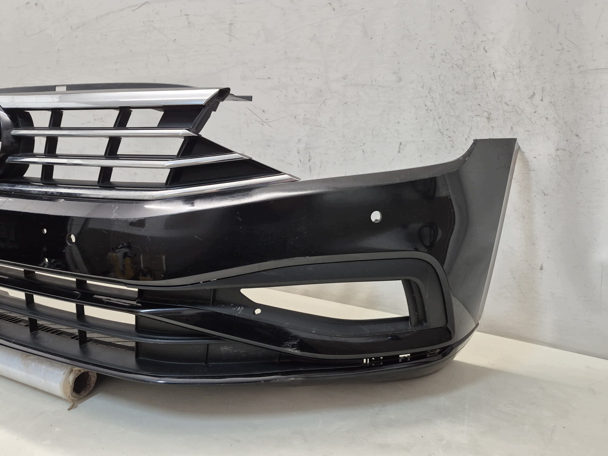 VW PASSAT B8 LIFT 19- bumper front front 4XPDC 3G0807221E