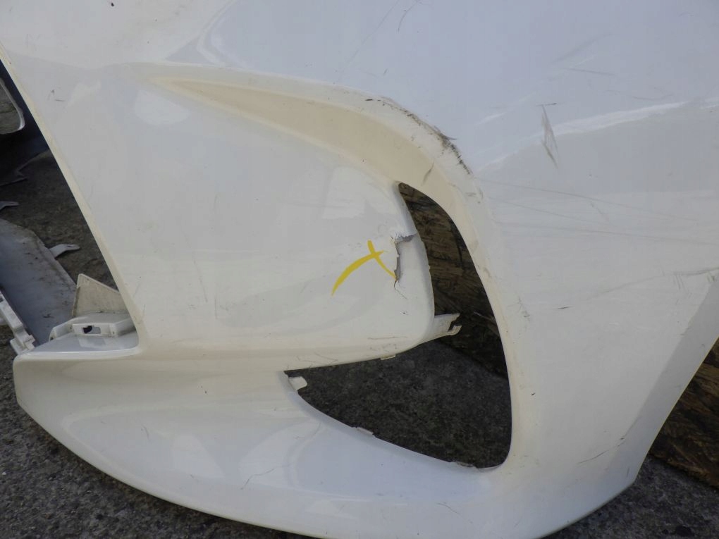 TOYOTA YARIS 4 IV P21 2020- Frontstoßstange