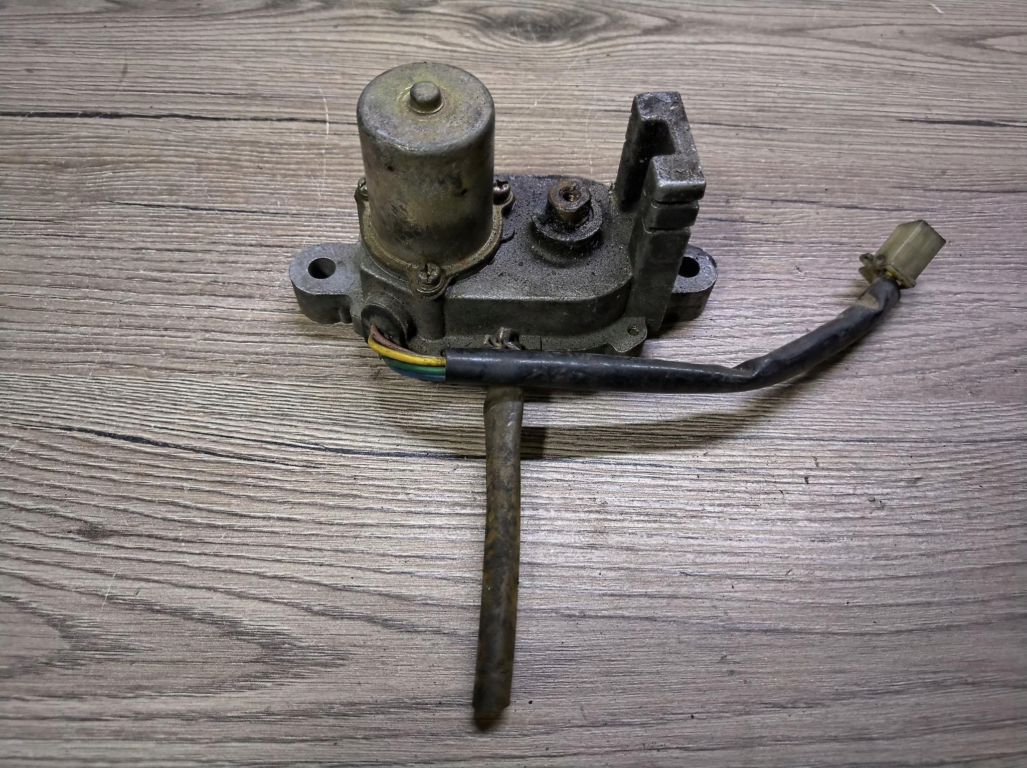 SUZUKI RG 400 500 СИЛОВИЙ КЛАПАН