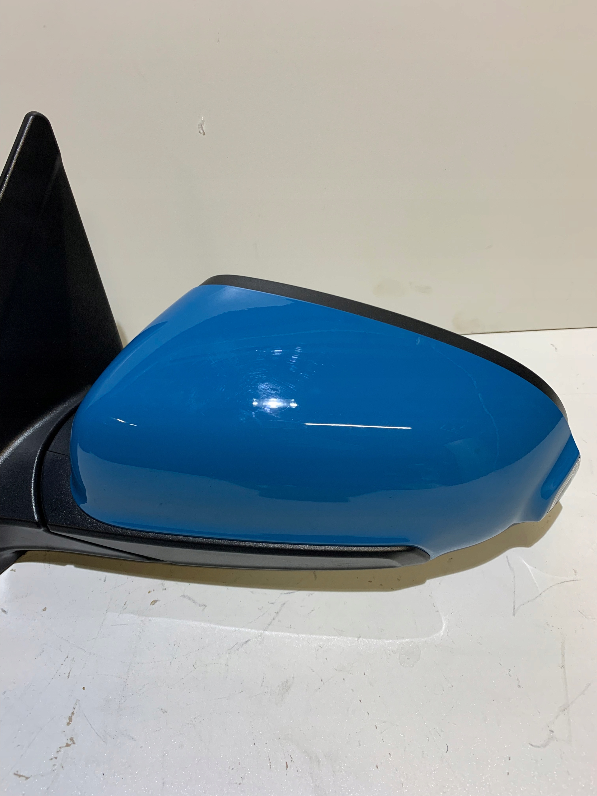 Hyundai Kona 2022 left mirror 8 PIN UTK