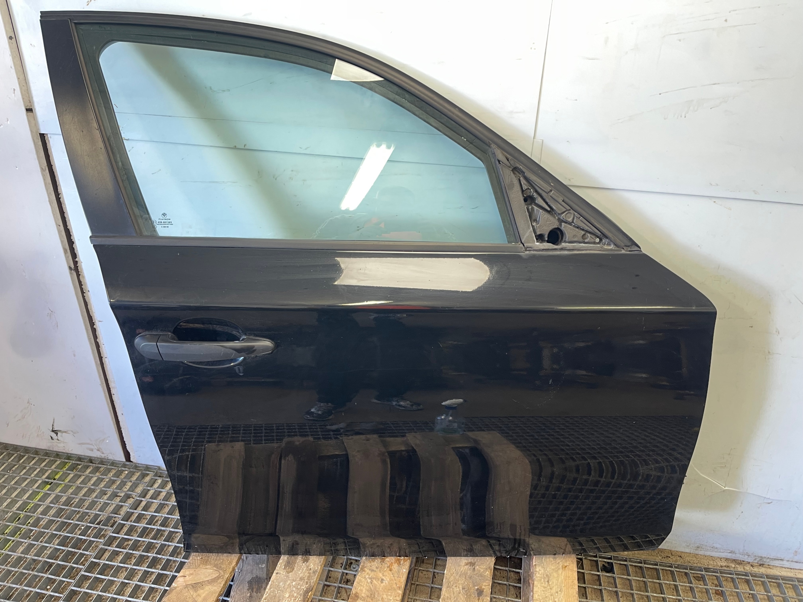 door right front front BMW 1 E87 SCHWARZ 2 668 EUROPA complete