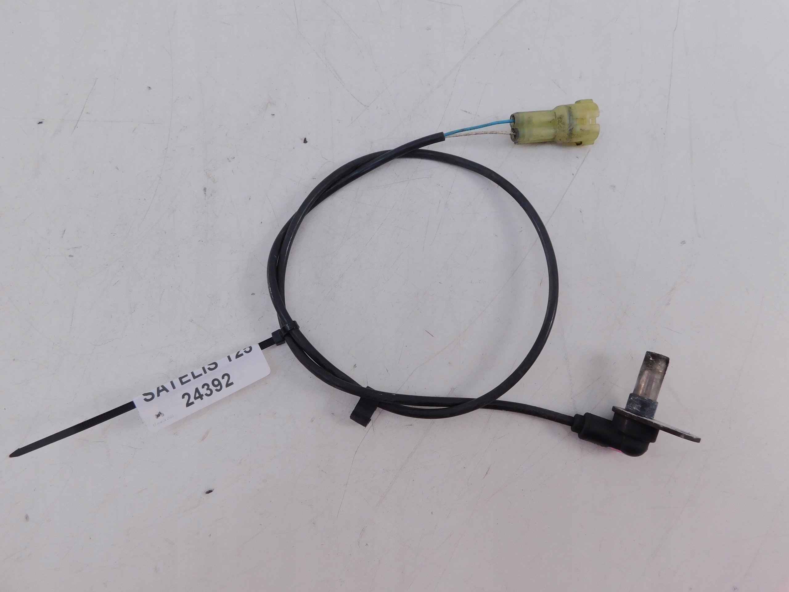 PEUGEOT SATELIS II 125 CZUJNIK ABS PRZOD M1