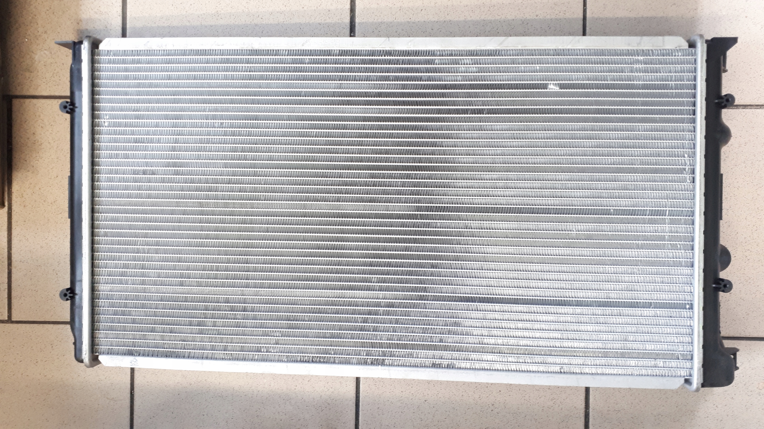 CHŁODNICA WODY OPEL MOVANO A RENAULT MASTER II 00- EAN (GTIN) 4045621393984