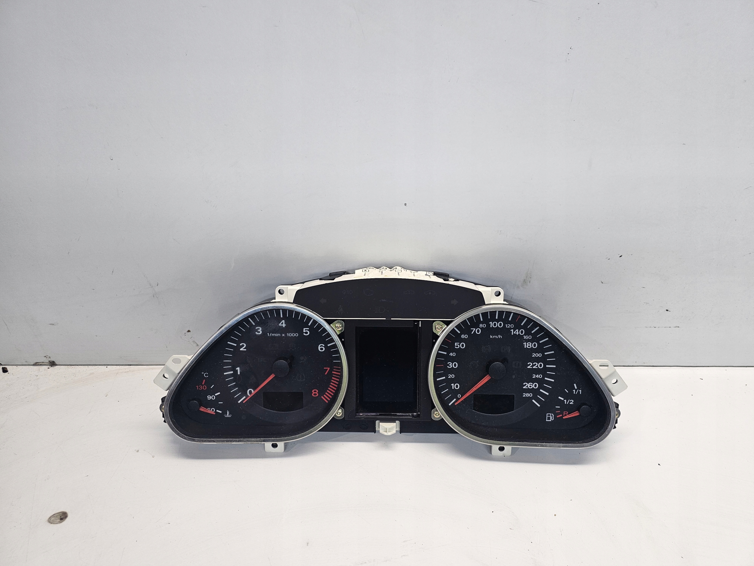 dials dials AUDI A6 C6 3.2 FSI 4F0920900R