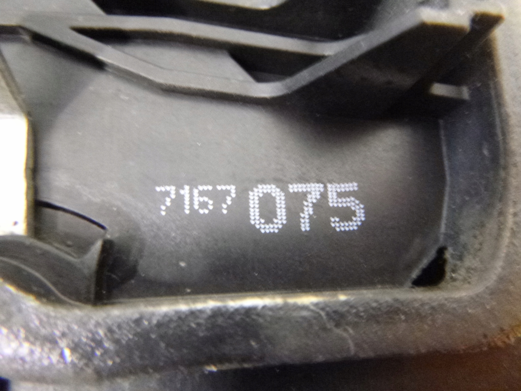 lock door rear part left BMW E60 E61 05r.