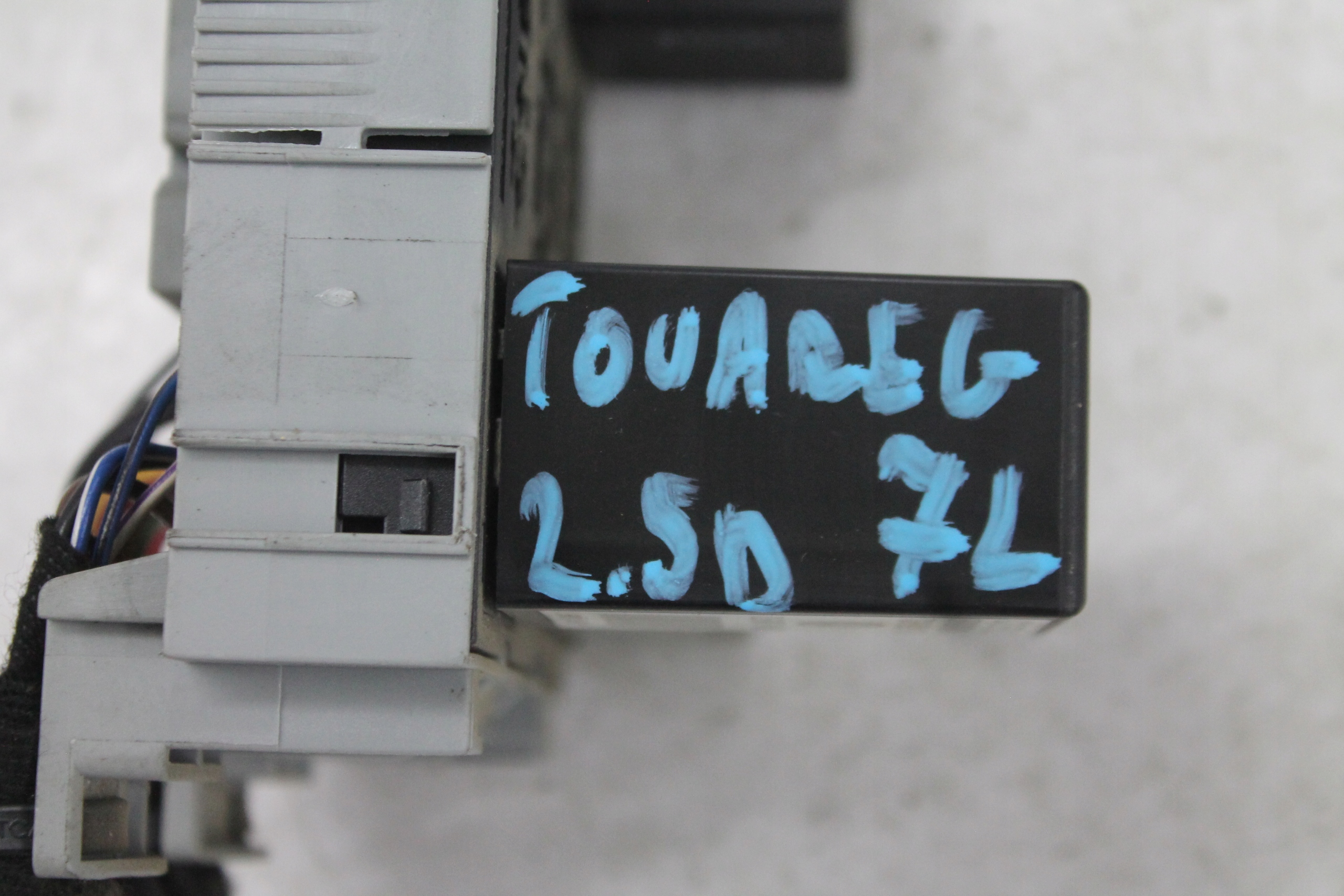 MODULE FUSIBLES 7L0937503A TOUAREG 7L 2.5D