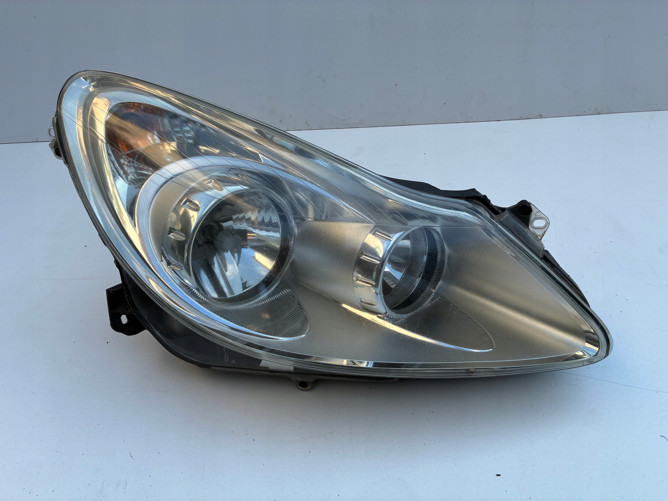 Reflektor light right front front Opel Corsa D 06-11r. EU ==OEM==