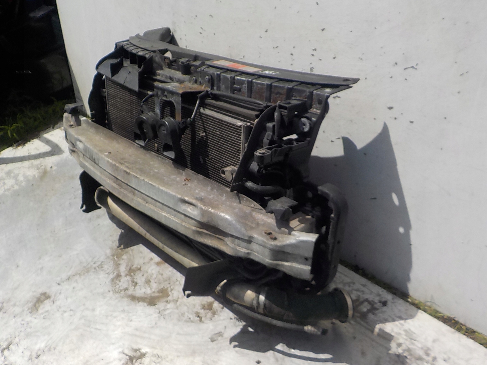 361 AUDI A6 C6 04-08 2.0 TDI TFSI support panel for radiators sider radiator