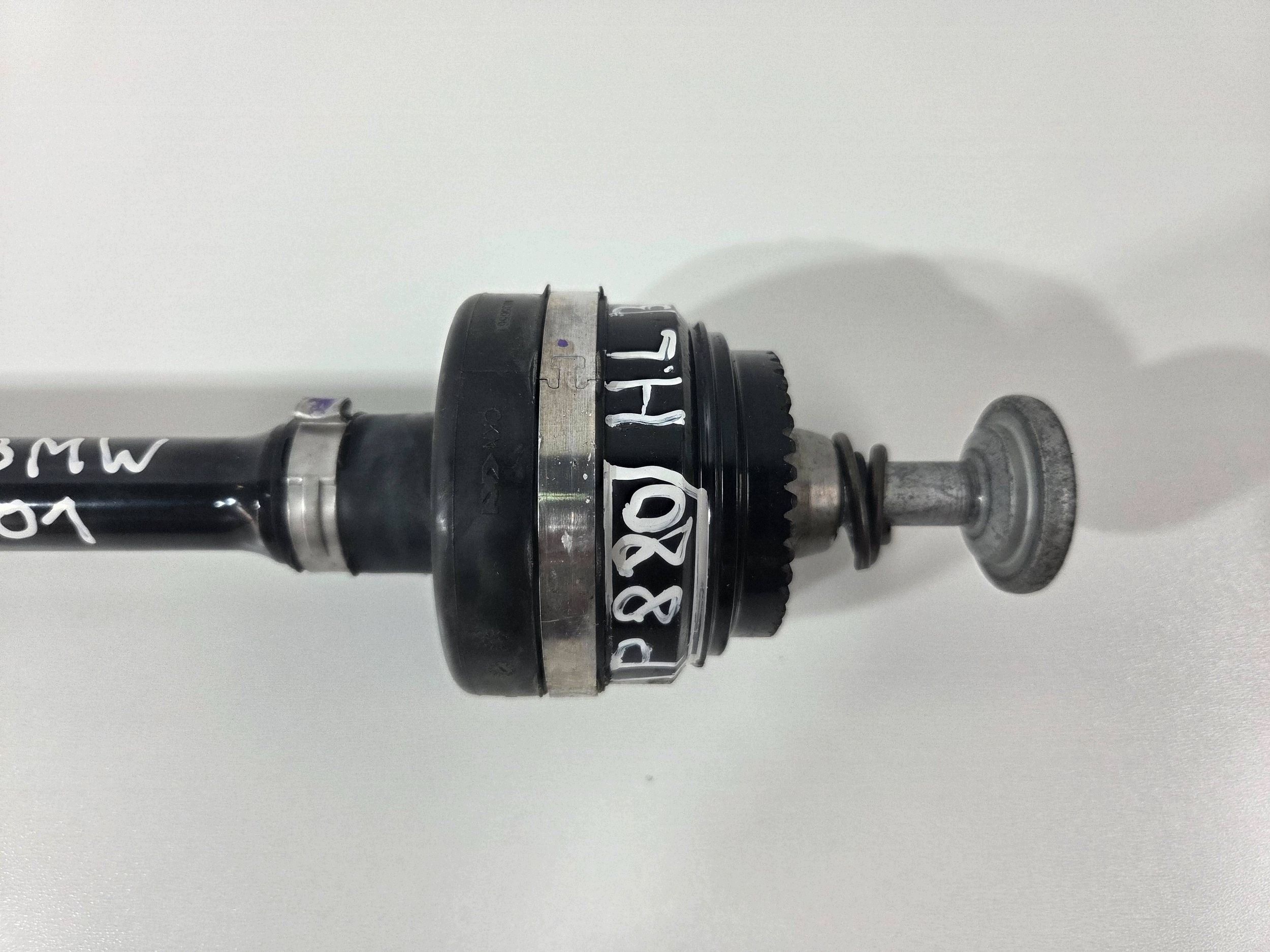 BMW X3 G01 X4 G02 semi-axis rear left 10468321A (P880)