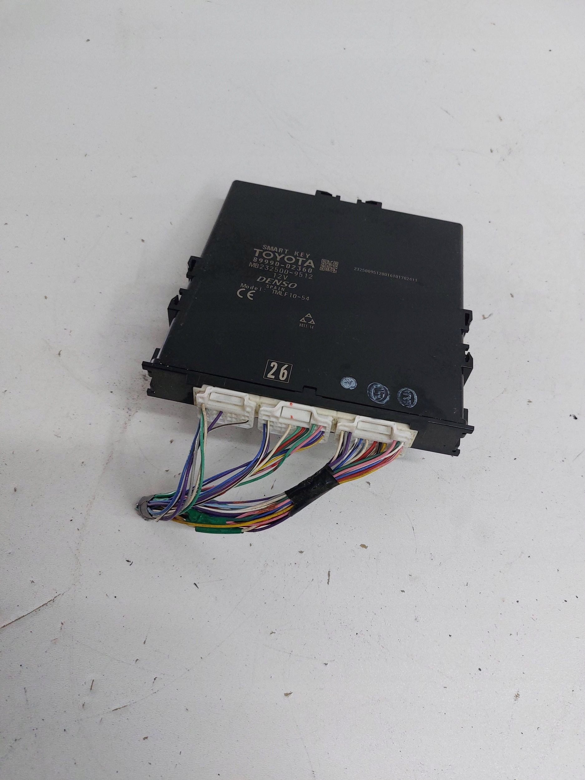 TOYOTA AURIS II 12-18 module control unit 89990-02360