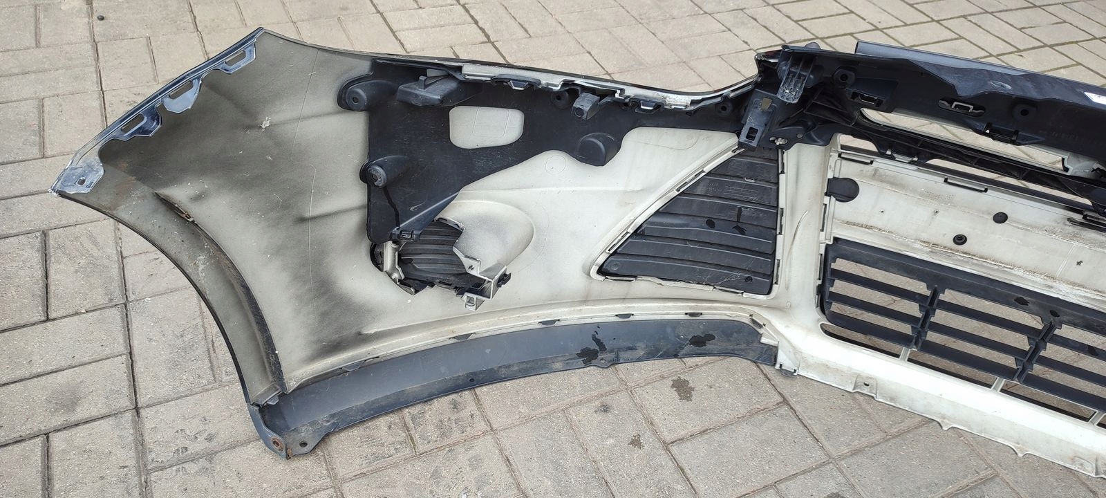 bumper front front Ford Focus MK3 kombi FB