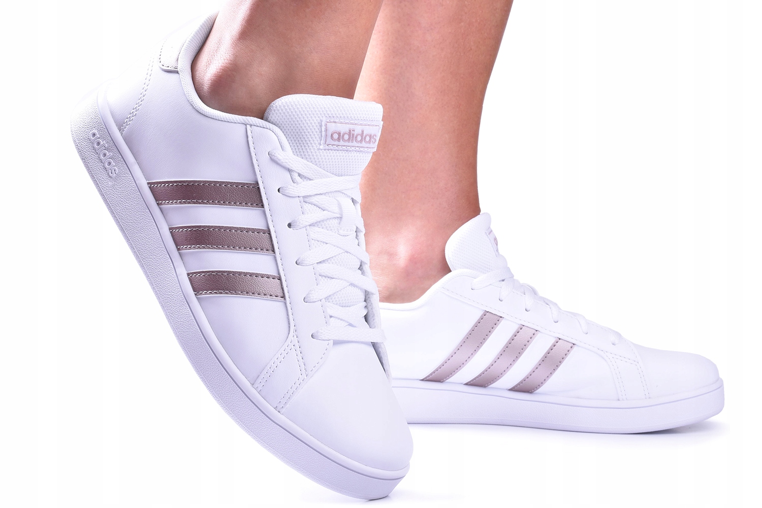 

Buty Damskie Adidas Grand Court EF0101 r.36 Białe