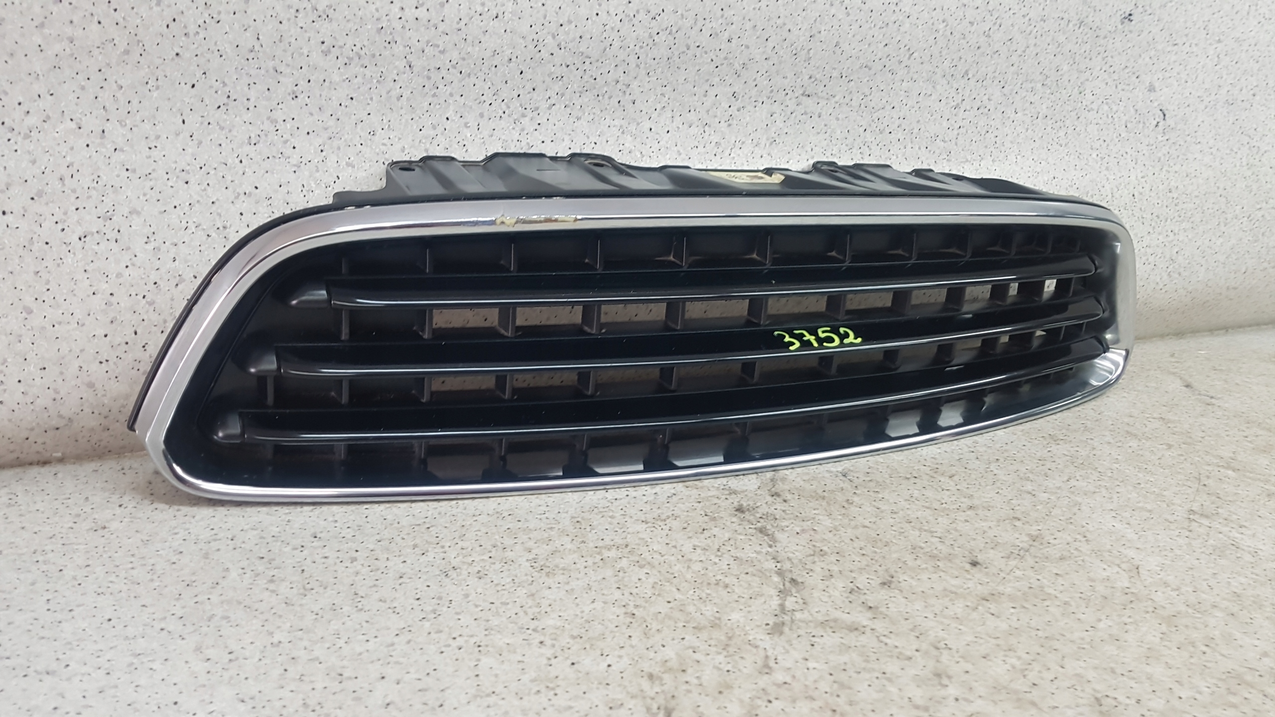 MINI COUNTRYMAN R60 front PREKLADgrill bumper front 3752