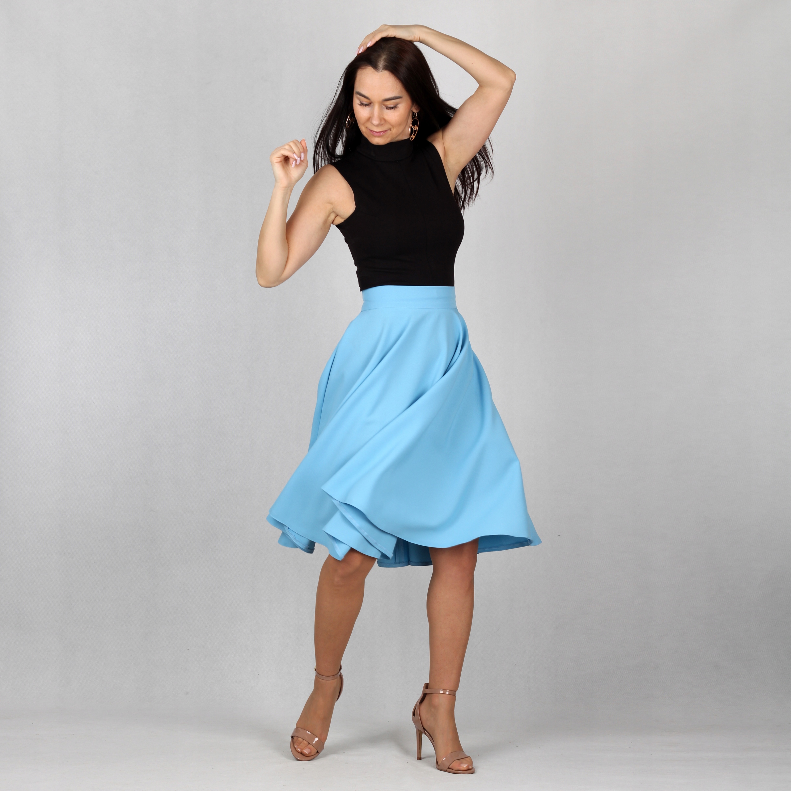 XL KIESZENIE niebieska Spódnica z koła ROZŁOŻYSTA Wzór dominujący bez wzoru