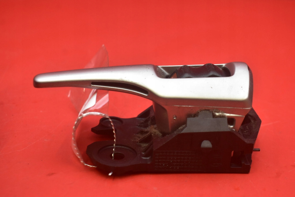 handle inner right front grey 62318A2 TOYOTA VERSO 1 and 09-13
