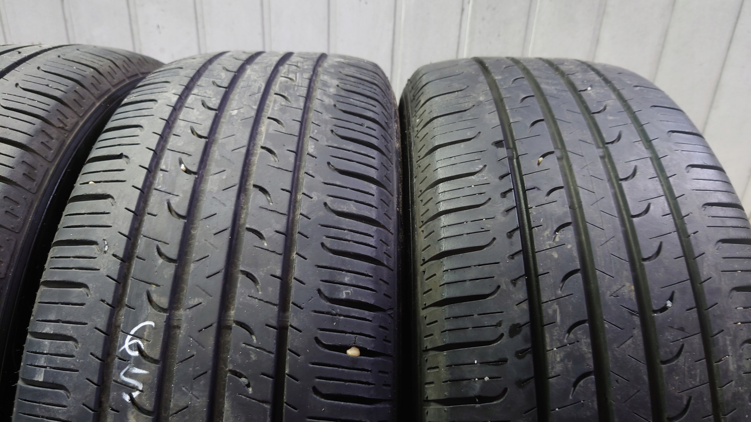 4x Goodyear Efficient Grip 225 55 19 Model Efficient Grip