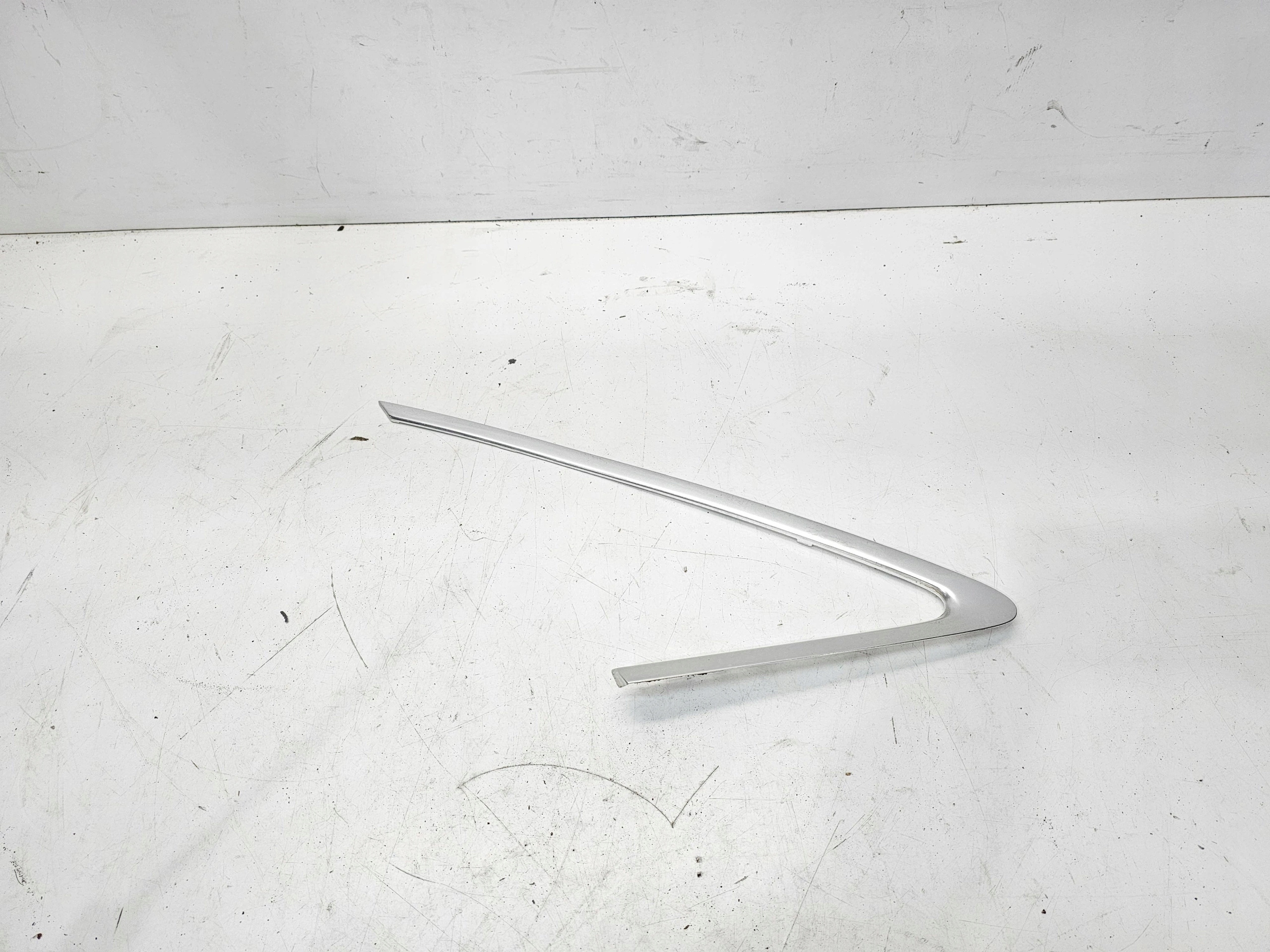 moulding bodywork windows left rear part AUDI A3 8V5 sedan 8V5853345B CHROM