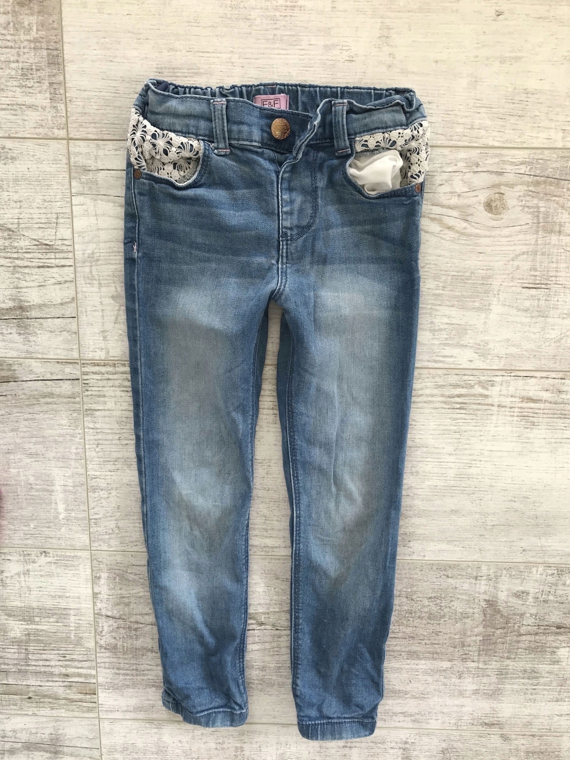 F&F dziewczęce spodnie jeans rurki 110