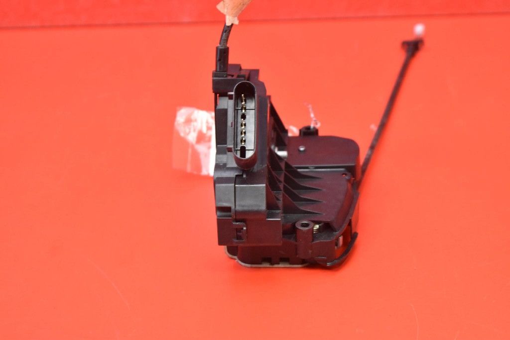 lock door left front front EU AM5A-U21813-AE FORD GRAND C-MAX MK2 10-15