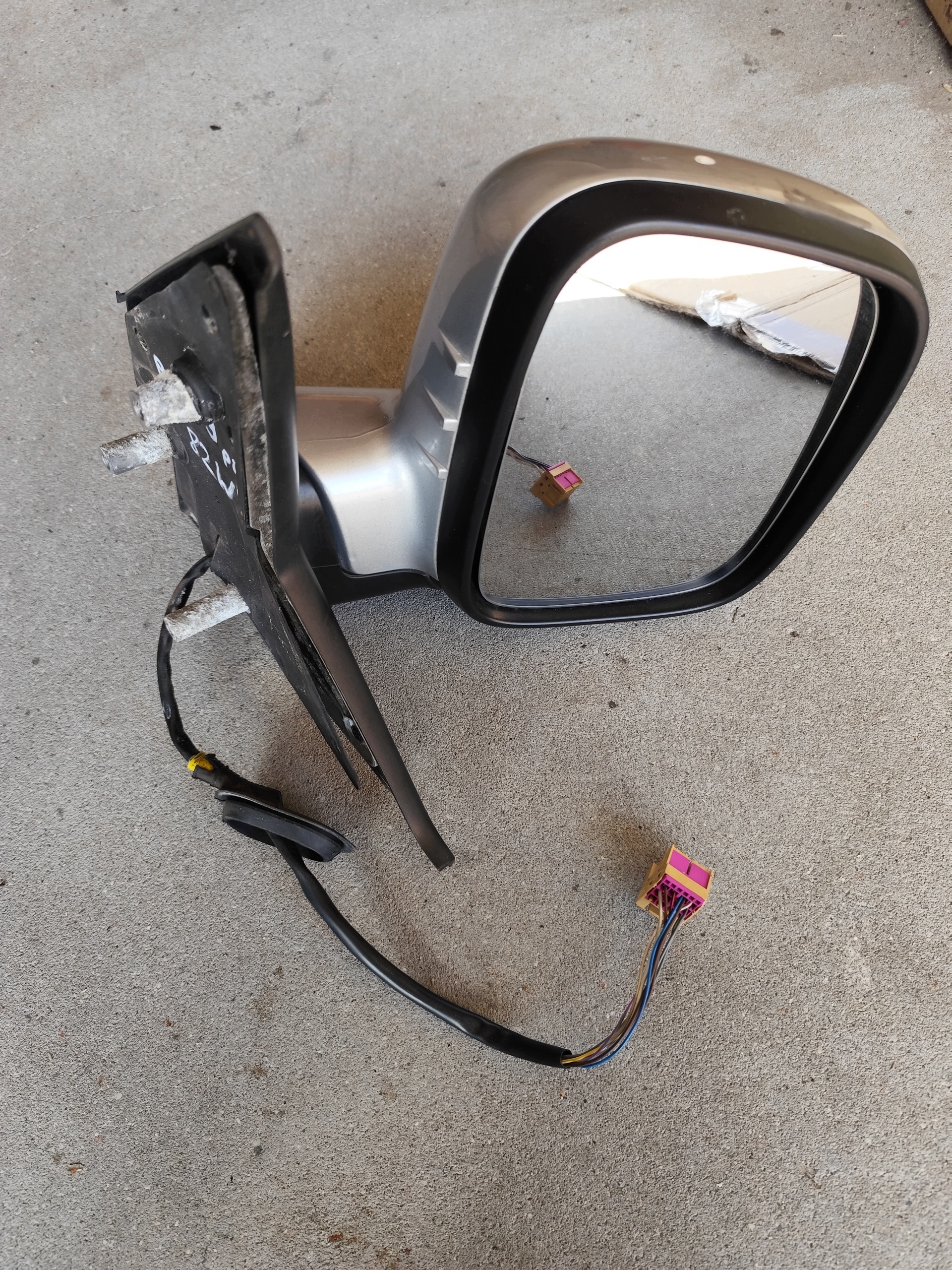 VW T5 mirror right of the passenger/ pasazer 9 PIN silver