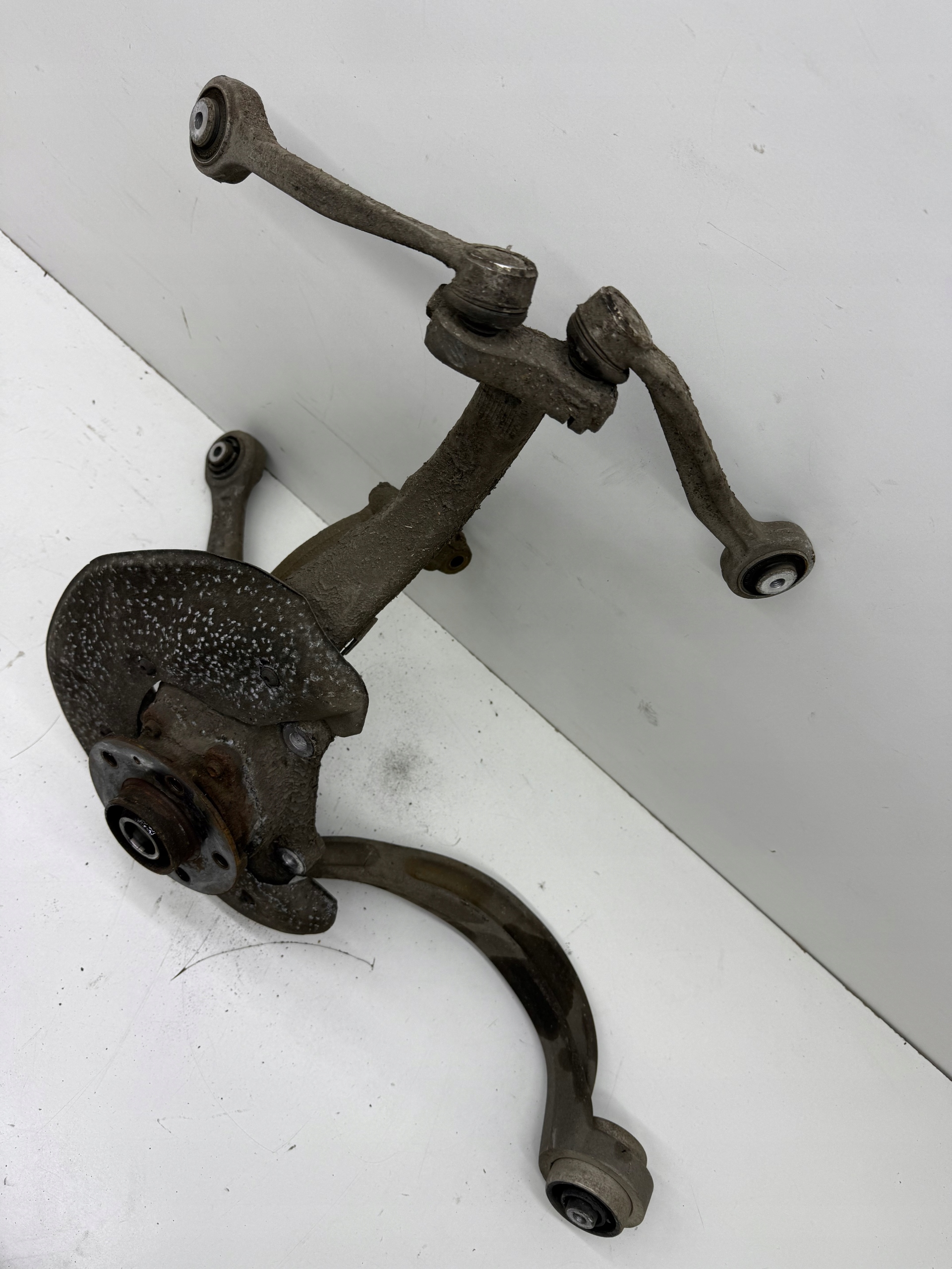 AUDI A6 A7 C7 swing left front arm of the arm complete