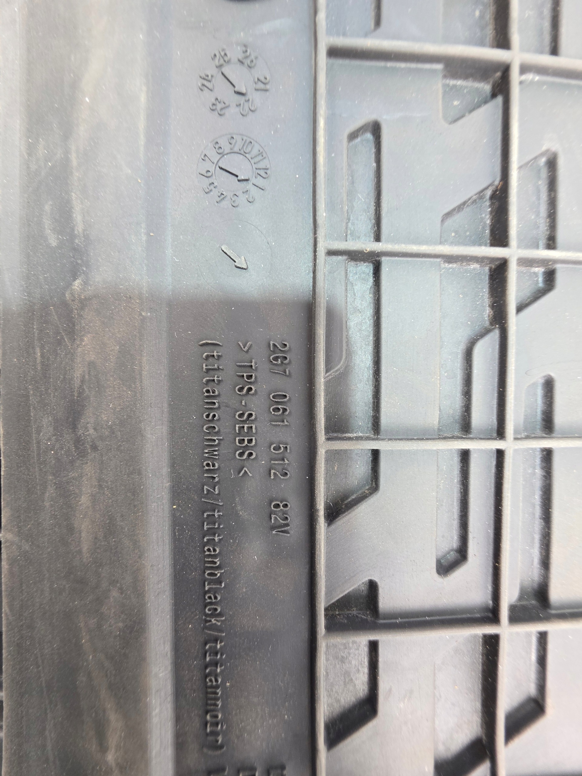 mats rubber TAIGO 2G7 2G7061502 2G7061512