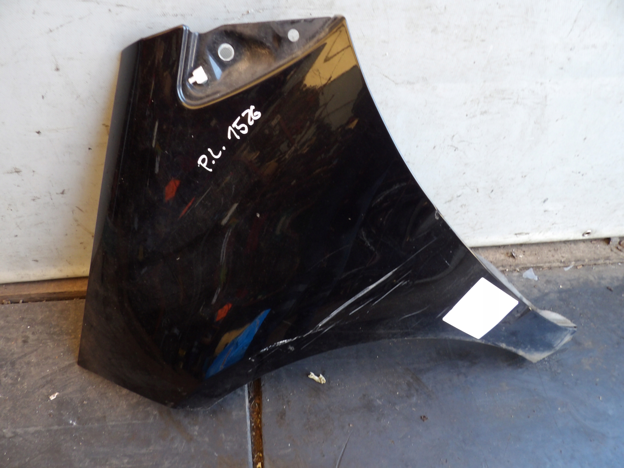 Mercedes A180 W169 fender left lak. 191