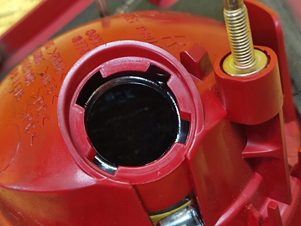MAZDA 3 light right rear part to the bonnet