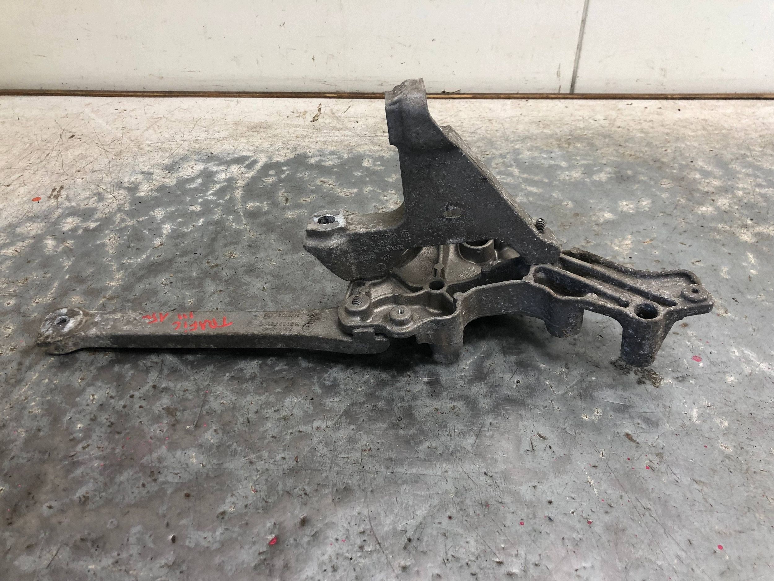 support gearboxes RENAULT TRAFIC III 244824540R 244834609R