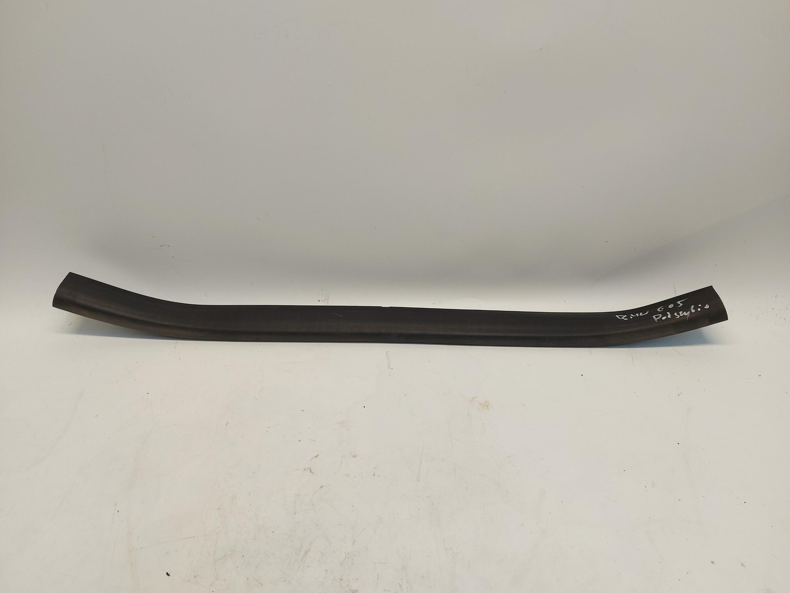 BMW G05 X5 3.0d 2019r gasket under the window left right KPL