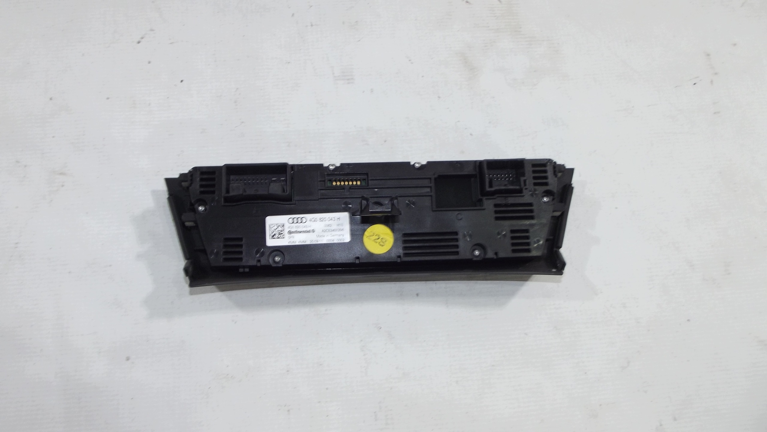 Audi A6 C7 control panel of the air conditioning 4G0820043H