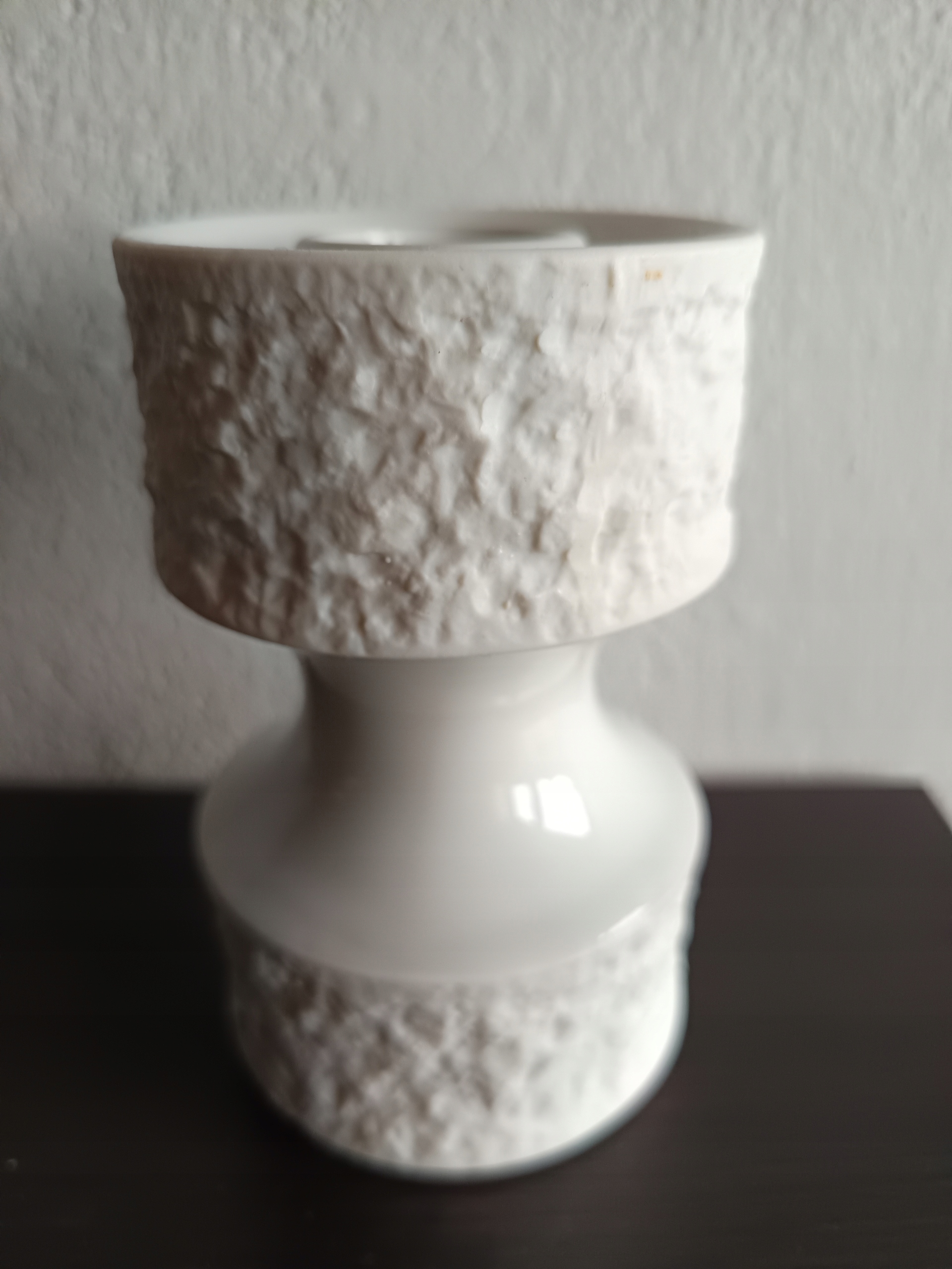 PORCELANOWY ŚWIECZNIK ROYAL KPM BISKWIT I SZKLIWIENIE