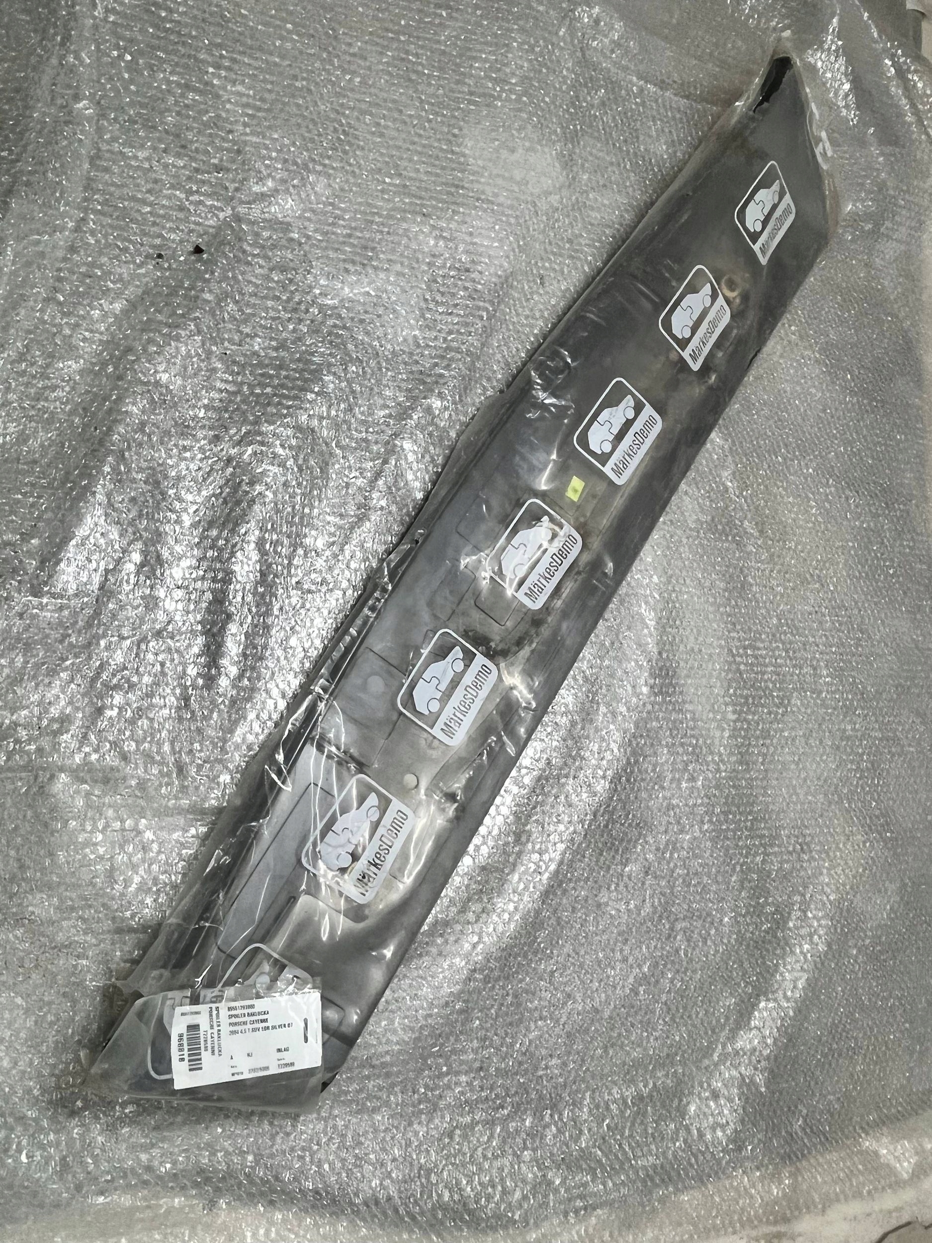 Spoiler bonnet boot Porsche Cayenne (9PA) 95551293900