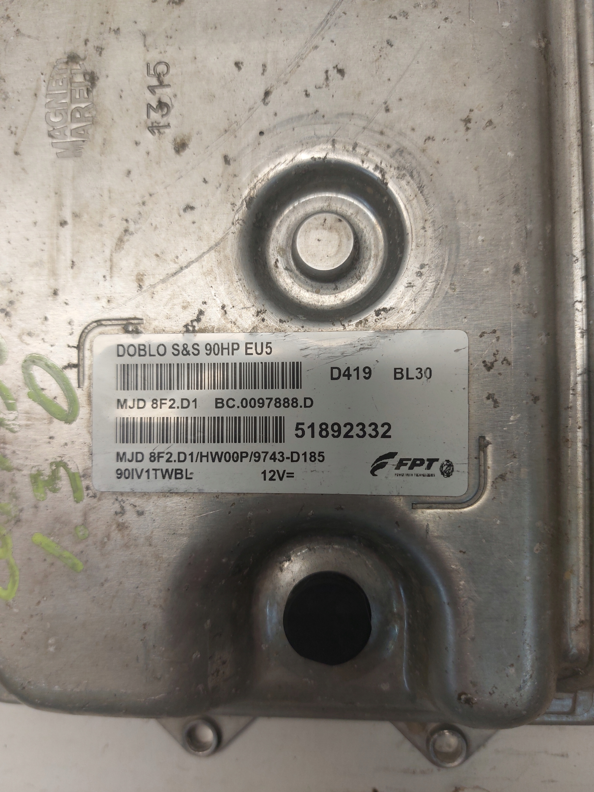 control unit of the engine OPEL COMBO D 1.3 CDTI 51892332
